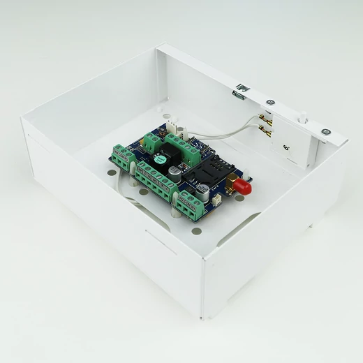 fem_doboz_metal_box