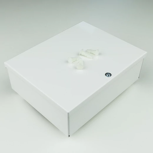 fem_doboz_metal_box